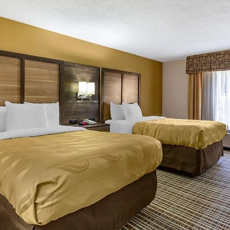 Quality Inn & Suites - Greensboro-High Point Bagian luar foto